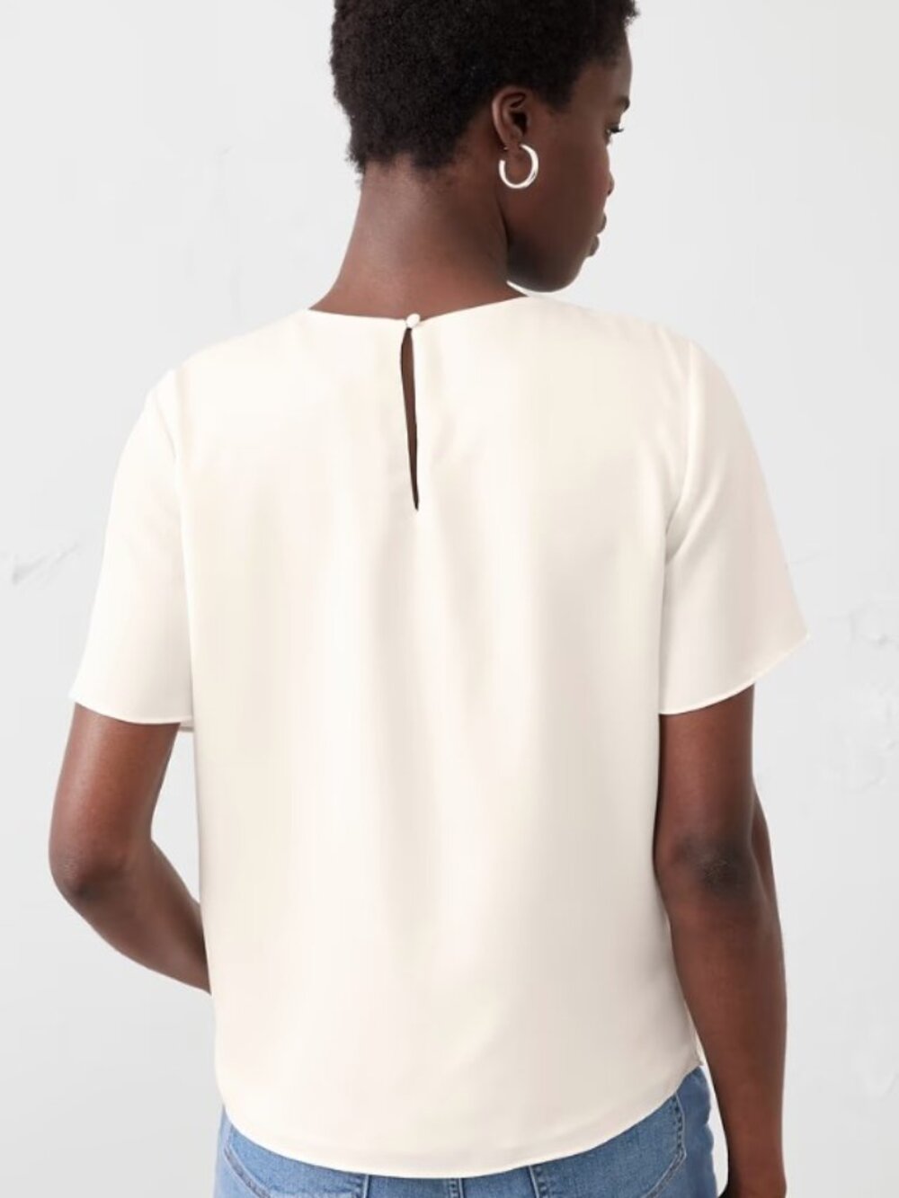 Banana Republic Crew Neck T-Shirt Blouse Size Medium NWOT
